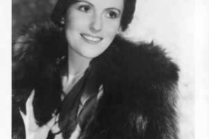 Novotna-Jarmila-portrait-2-Willinger_zm