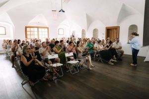 IMG-44