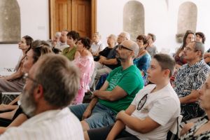 IMG-9